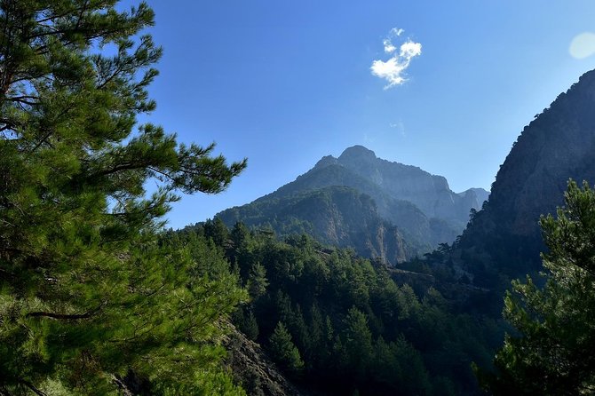 Hiking at Samaria, the longest Gorge in Europe! From Chania - Getting from Chania to the White Mountains (Omalos Plateau)