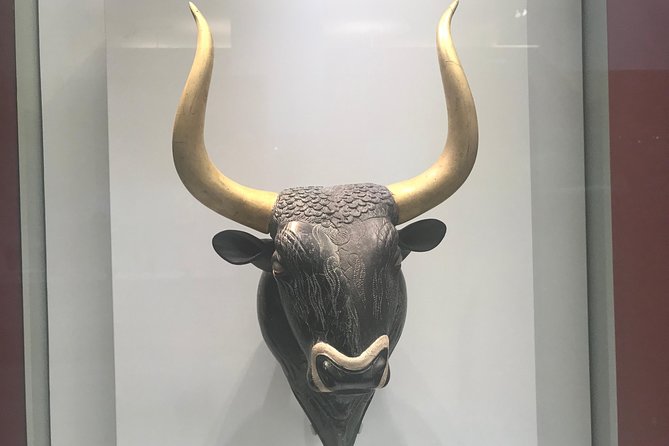 Hire a Licensed Tour Guide (Private Tour) - Stop 2: Archaeological Museum of Heraklion, from Neolithic to Roman