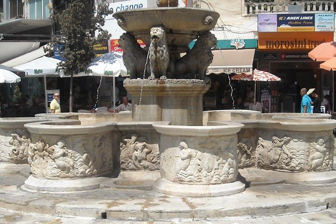 KNOSSOS & HERAKLION CRETE, day professional guided coach tour - Language and guide time: what to expect on your day