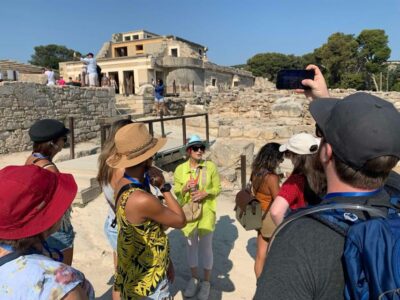 Knossos: Labyrinth of Knossos Skip-the-Line Walking Tour - Meet-up, transfer, and getting your bearings quickly