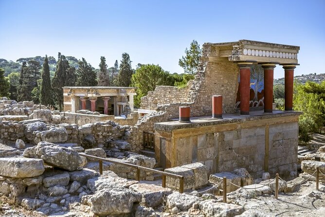 Knossos, Olive Grove, Winery - Distillery with Tastings & Lunch - Knossos first: how to set yourself up for the palace