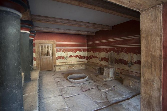 Knossos Palace and Lassithi Plateau - Tzermiado hour: the plateau’s oldest village and a food break