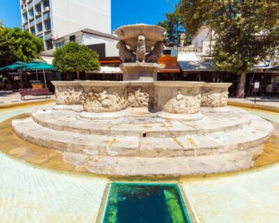 Knossos Palace: E-ticket with Audio and Heraklion City Tour - Inside Knossos Palace: what you’ll actually be seeing