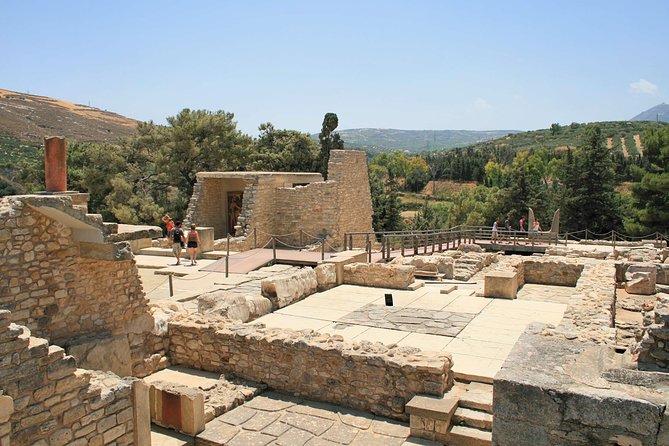 Knossos Palace guided tour - Heraklion City tour + market - Archaeological Museum Option: When Extra Time Pays Off