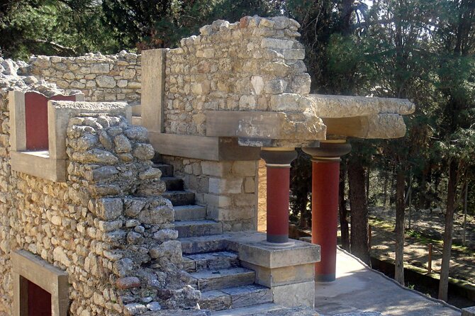 Knossos Palace & Historical Heraklion City Tour, with Old Market - Guides make the difference: hearing the story at Knossos and through Heraklion