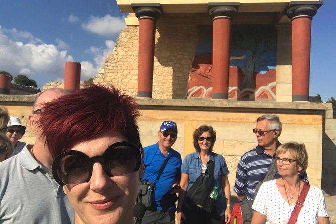 Knossos Private Guide - Unlock the Secrets of the Labyrinth - Finding Your Guide at Knossos: Easy Check-In, Clear Meeting Point
