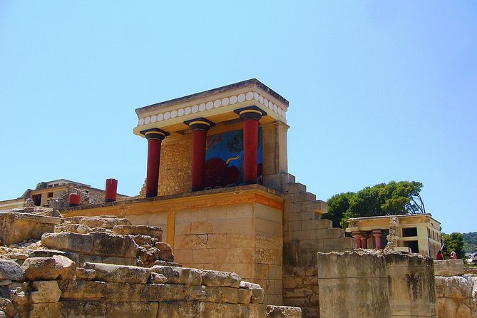 Knossos Wine & More - Logistics That Make the Day Feel Smooth