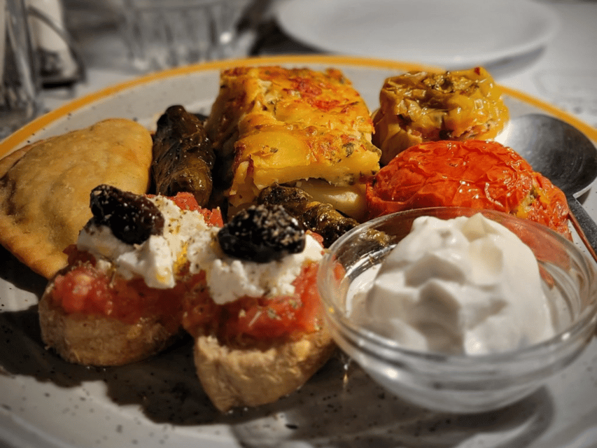 La Canée : dégustation de vins en français - The stories and the Greek words you can use later