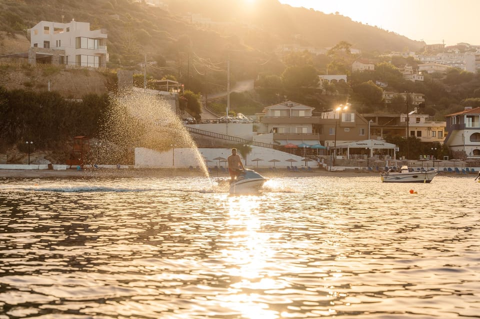 Lygaria Beach: Jet Ski - Safety and wave conditions: how to read the day