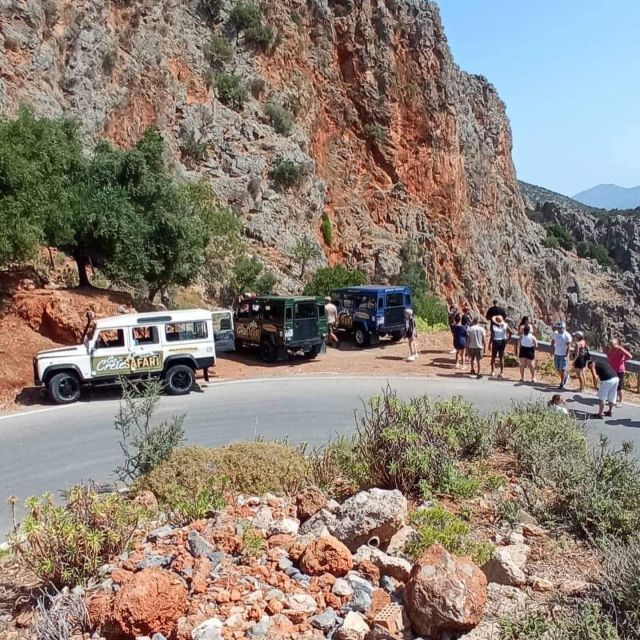 Matala Agiofarago Gorge Guided Jeep Safari Tour - Agios Thomas: churches, aqueduct ruins, and Roman tombs at 760 meters