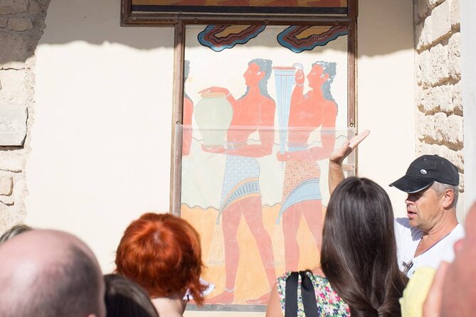 Minoan Crete from 3.000 BC: Knossos Palace & Museum with Wineries from Chania - Old Venetian Harbor in Heraklion: A City Pause With Atmosphere
