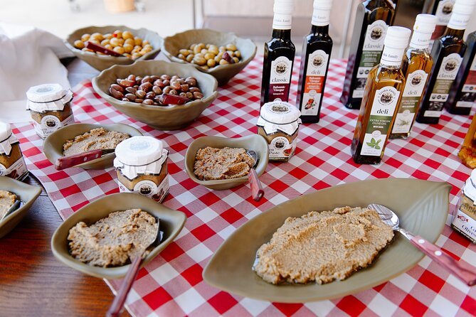 Olive Oil Festival in Cretan Farm with Traditional Dinner - Stop 1: Heraklion pickup and first orientation