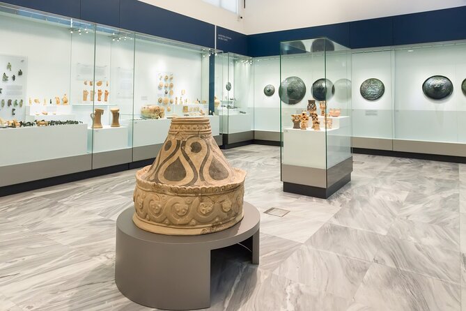 Private Full-Day Knosos, Lasithi Plateau, Cave of Zeus from Rethimno - Heraklion Archaeological Museum (optional): when artifacts matter more