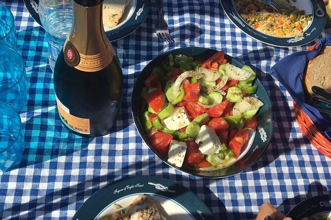 Private luxury Escape Sailing, Snorkel and Lunch Cruise - The protected bay swim: why conditions matter