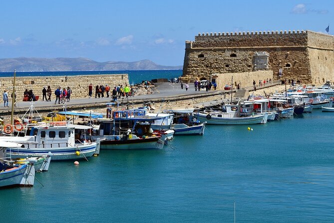 Private Tour Knossos Palace-Archaeological Museum-Heraklion Town - What to wear and bring for a comfortable Minoan day