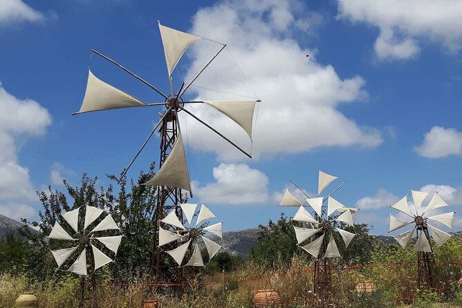 PRIVATE-Zeus Cave-Knossos-Olive oil Factory-Traditional Villages. - Mochos village lanes and the Cretan lunch choice