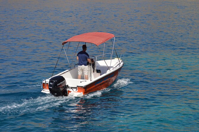 RENT A BOAT 5,5m-30hp LICENCE FREE MARATHI - The Water Time: Swimming, Anchoring, and What to Expect in Different Seasons