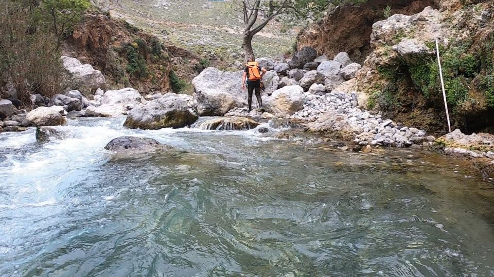 Rethymno: Canyoning Tour in the Kourtaliotiko Gorge - The short trek downstream: caves, fairy shapes, and canyon time