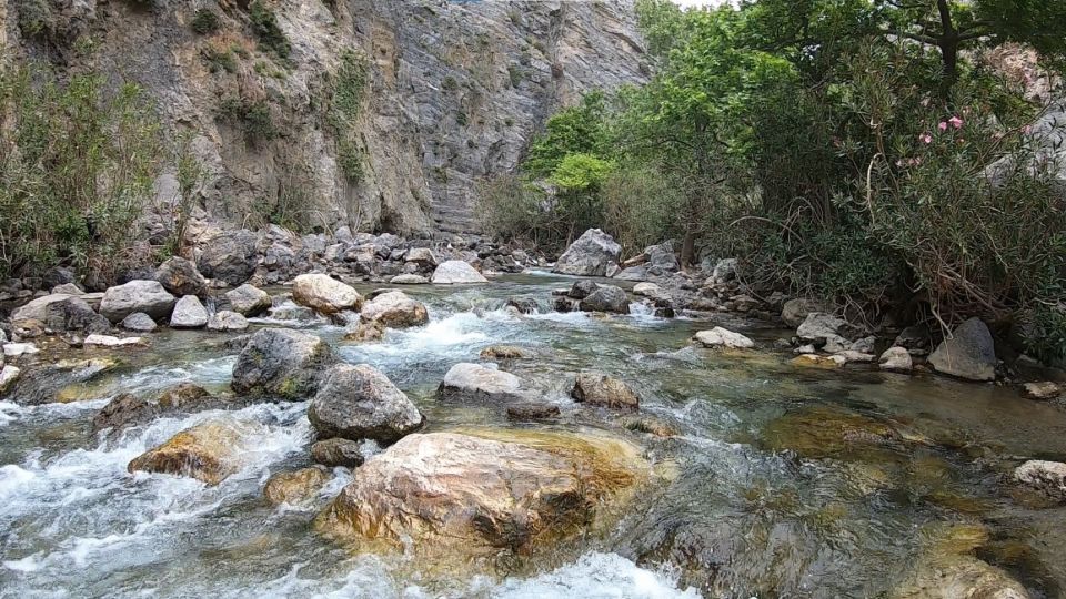 Rethymno: Canyoning Tour in the Kourtaliotiko Gorge - How the 3.5 hours actually feels: active, not all-day