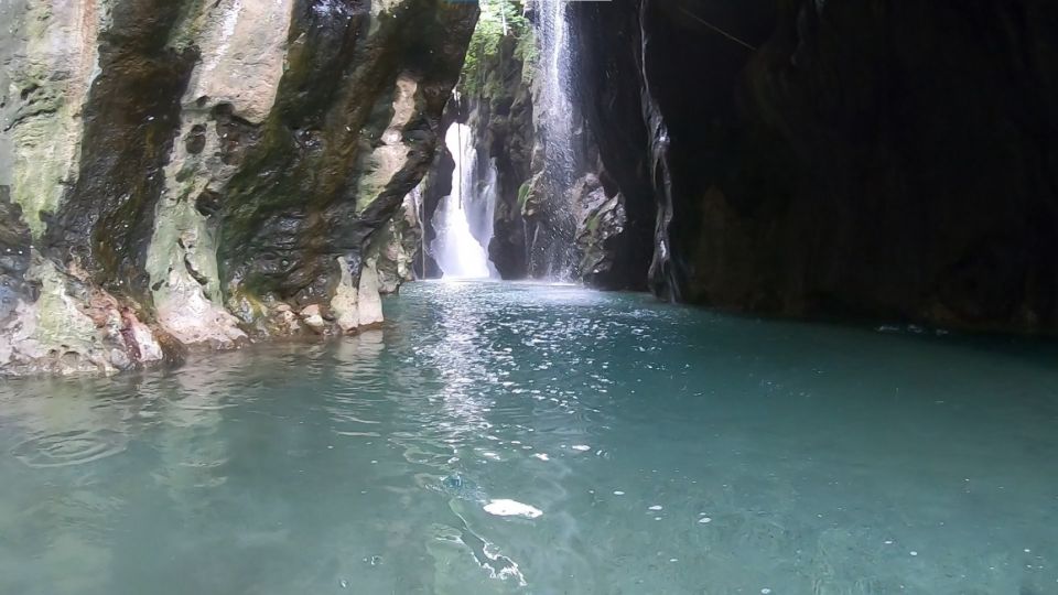 Rethymno: Canyoning Tour in the Kourtaliotiko Gorge - Meeting point and day setup: where to be and who to look for