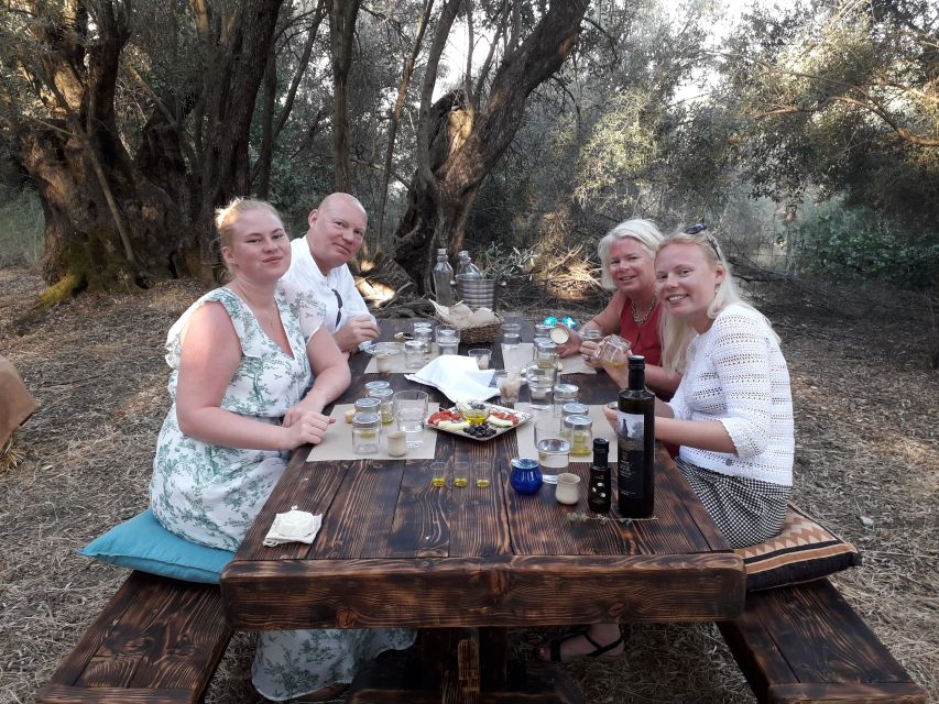 Rethymno: Olive Oil Tasting with Cretan Food Pairing - What to bring and what the 3 hours will feel like