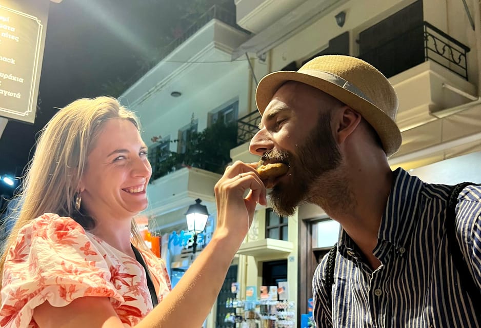 Rethymno Scavenger Hunt: Pirates, Food, Alcohol & Treasures - How the pirate scavenger hunt works in Rethymno’s Old Town