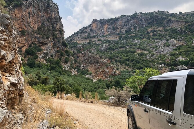Rethymnon 4x4 Sunset Safari Tour - The first drive: toward Arkadi Monastery photo stop