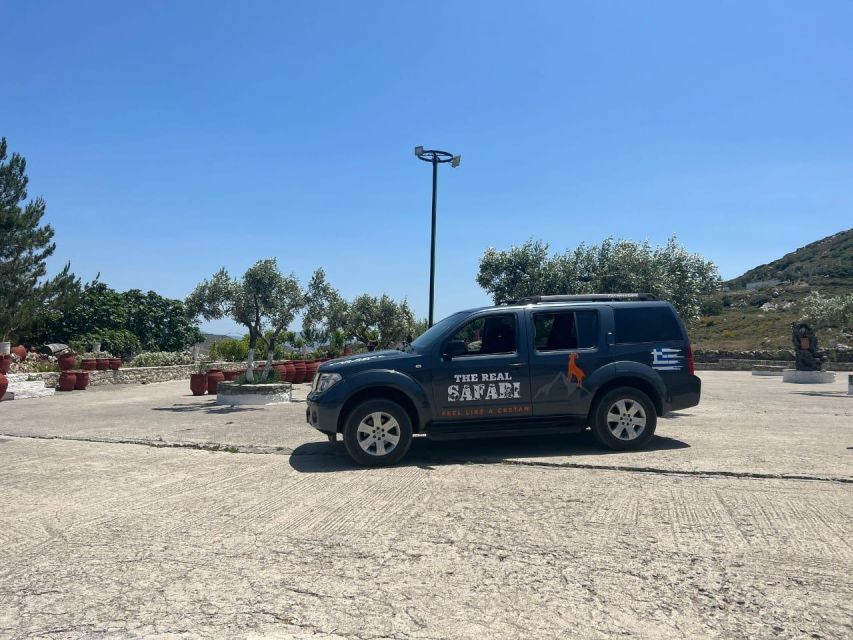 Safari: Juhtas mount,raki and wine distillery,explore crete - Stironas lunch, wine tasting, and shopping time