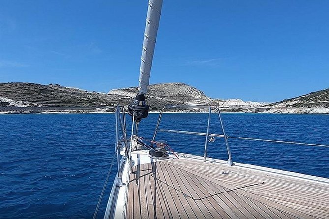 Sailing to Dia Island with lunch on Bavaria 51 Heraklion, Crete - Lunch on board: why it’s included and what to pack for it