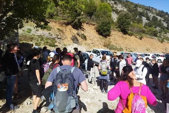 Samaria Gorge Hike - Xyloskalo before the gorge: breakfast, toilets, and cash-ready timing