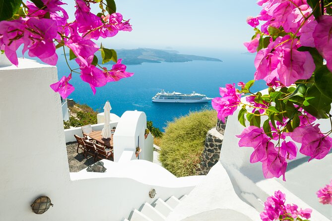 Santorini Full-Day Tour from Heraklion Crete - The morning plan: meeting at Athinios after your Heraklion ferry