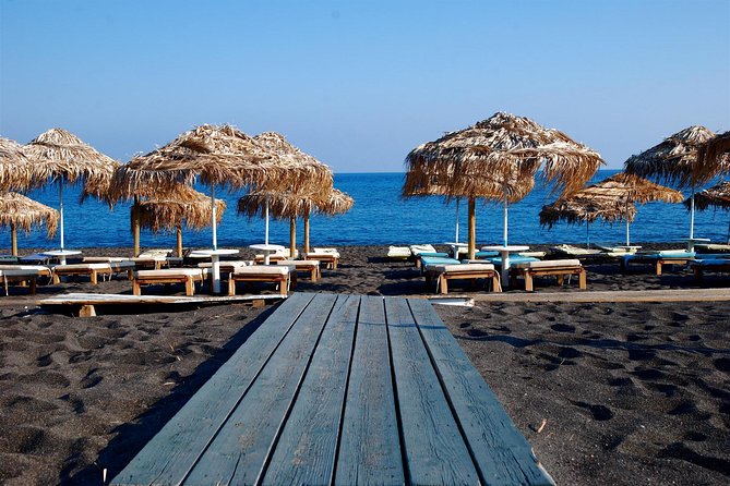 Santorini Island: Guided Tour From Heraklion Crete - Bus comfort and group size: 200 people is a real thing