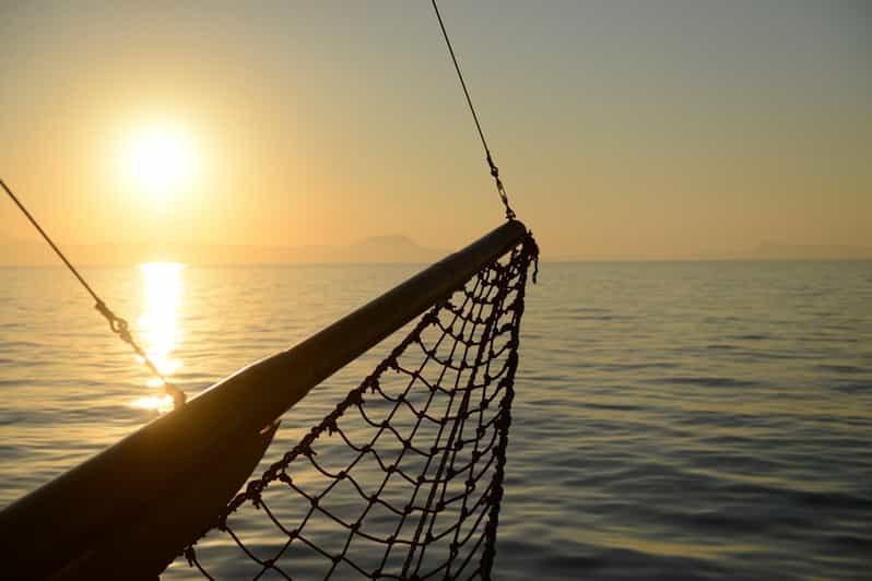 Sunset cruise at St. George Bay from Hersonissos port - From Hersonissos port to St. George Bay: why the timing works