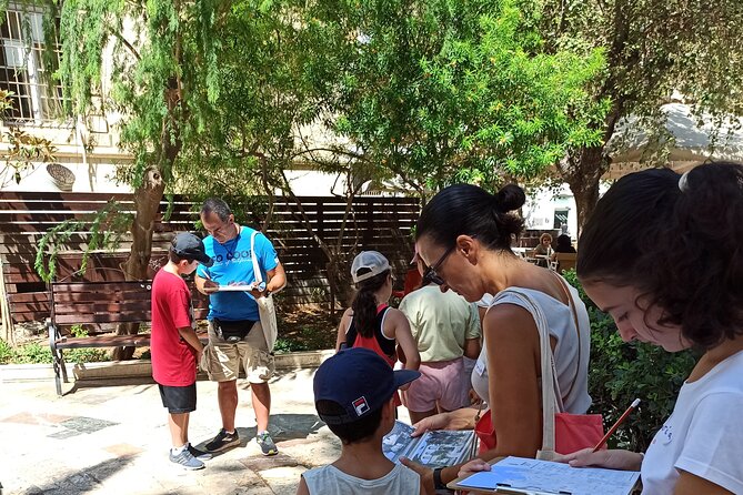 The Hunt of the Olympian Gods, scavenger hunt for families, prive - Kids Ages 5–12: Why the Riddle Format Holds Attention