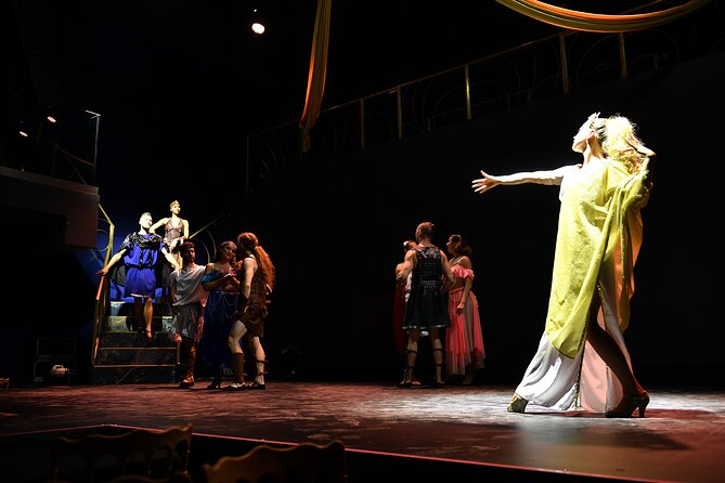 Troy Dinner-Show - Pickup and transfers around Heraklion: saving the hassle