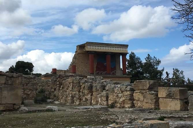 Visit Knossos palace (Tour & Skip-the-Line Ticket) - Real storytelling with real guides: Akrivi, Katerina, and Joanna
