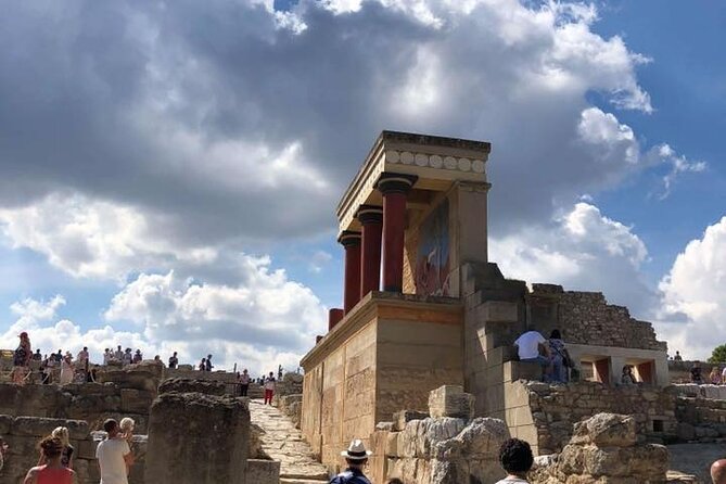 WeGuide Knossos palace - Who should book this Knossos palace tour?