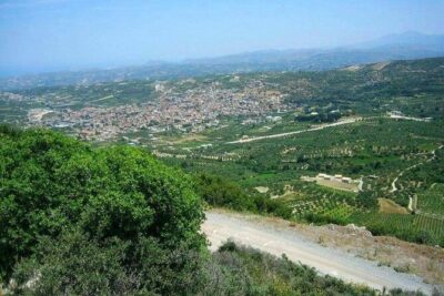 Wine olive and Food of Crete, Heraklion - The First Stops: Pastries, Coffee, and a Bit of Heraklion Street Life